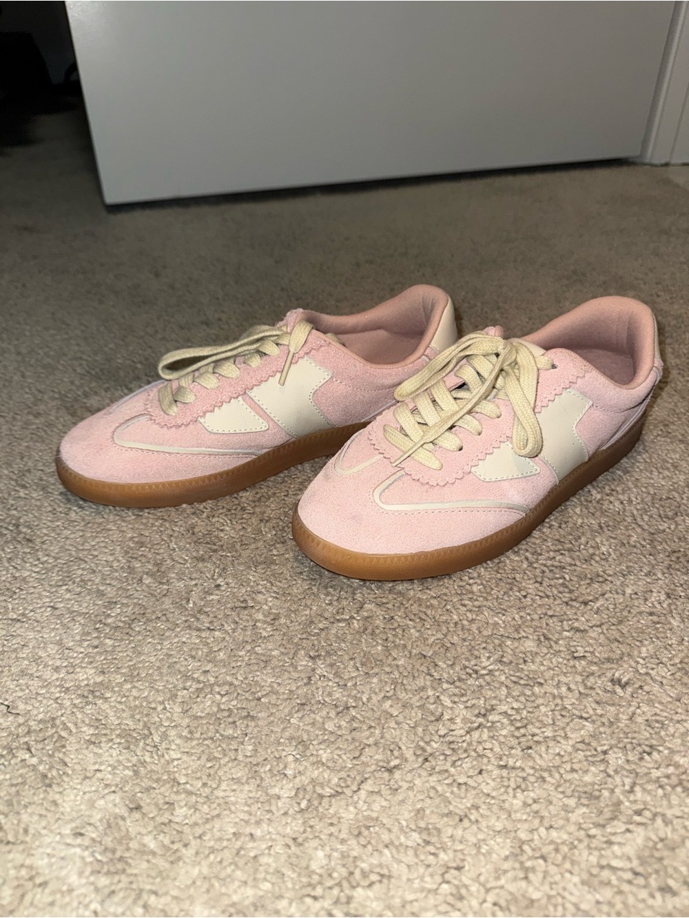 Toms Pink and Cream Low-Top Sneakers with Gum Sole